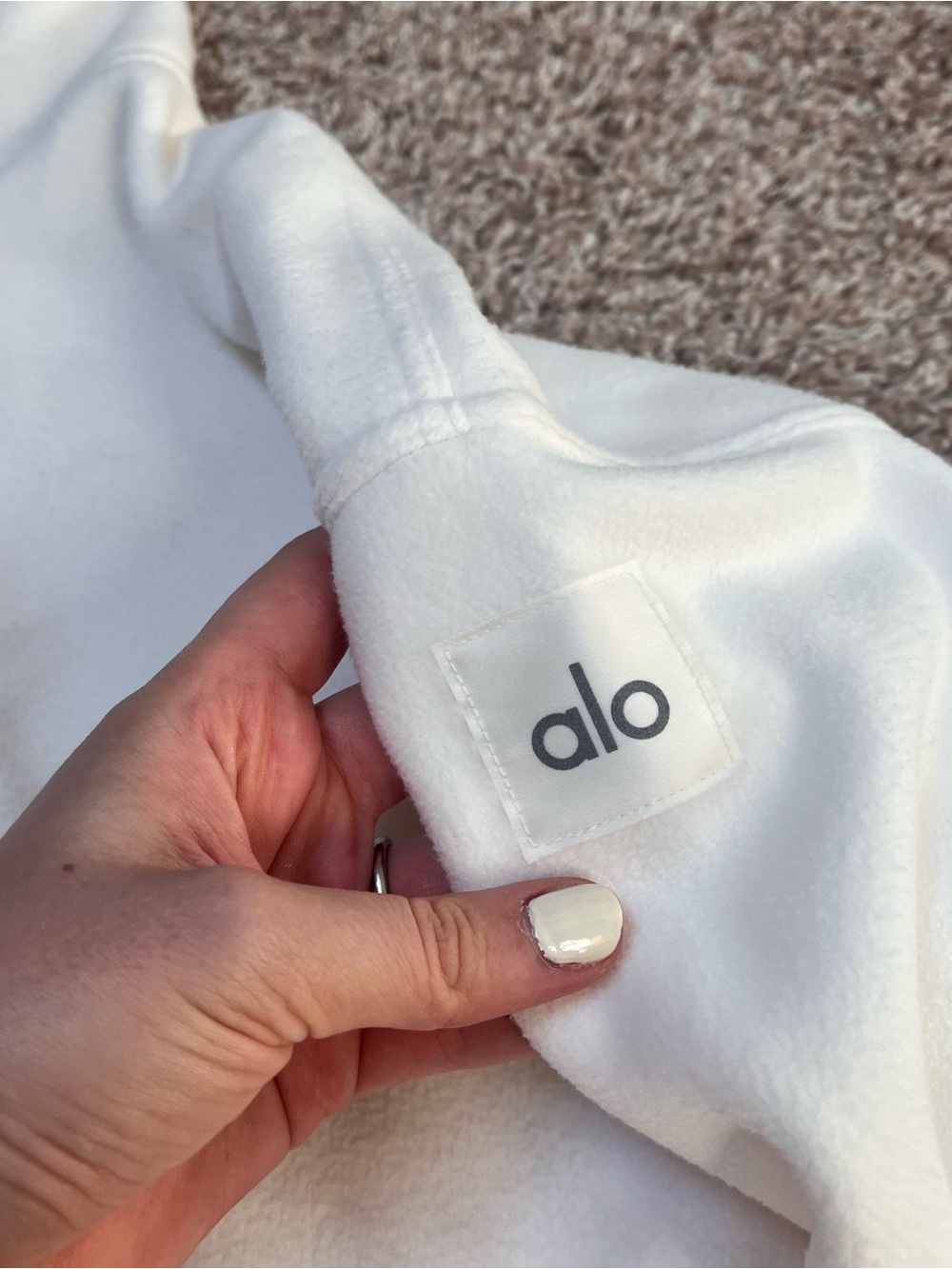 Alo Yoga Polar Fleece Hazy Pullover - Ivory - Picture 3 of 8